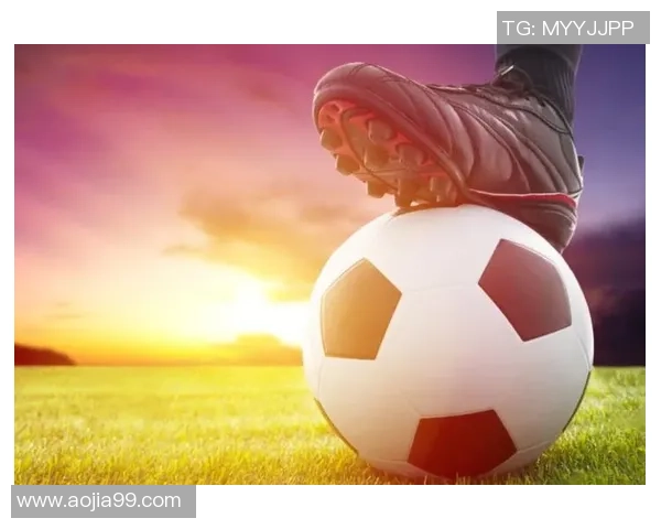 足球星球上的绿茵传奇：探索梦想与荣耀交织的运动世界